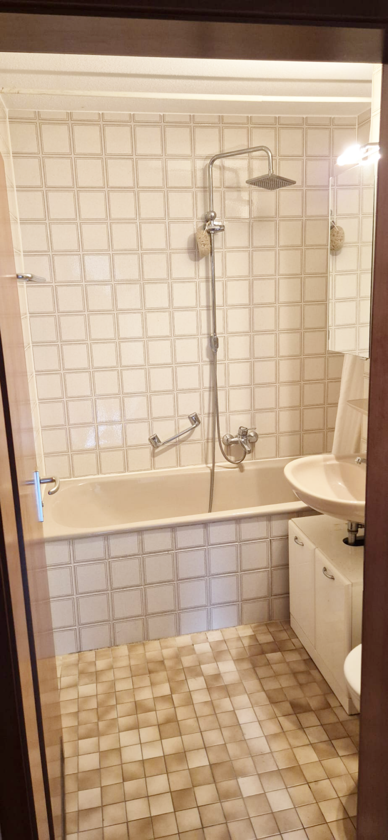 Co Living Zimmer Zum Hirtenguetl Bad 768x1662